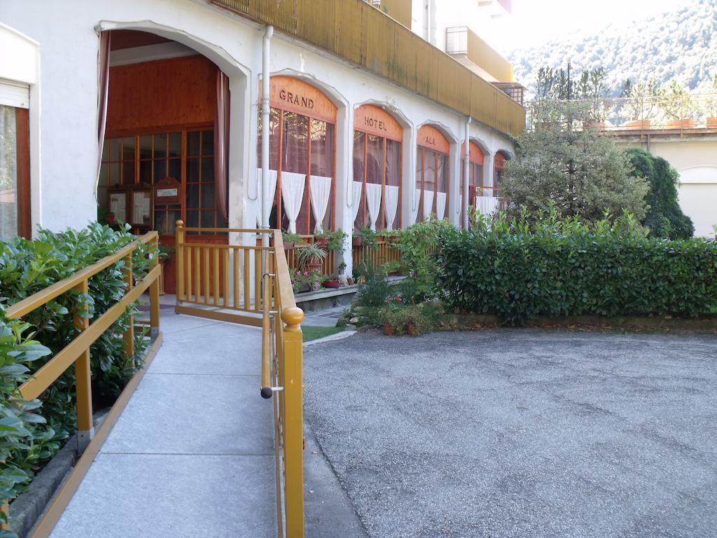 Grand Hotel Ala Di Stura Luaran gambar